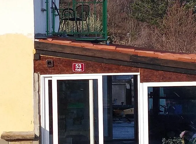 아파트 Pogled Na Gore Pomjan